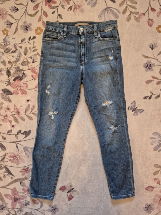 Joe's Jeans Denim - Joe's Jeans Distressed High Rise Crop Jeans - Faded Blue